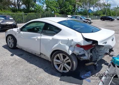 2012 Hyundai Genesis 2.0T z USA, uszkodzony, nr VIN KMHHT6KD0CU077036